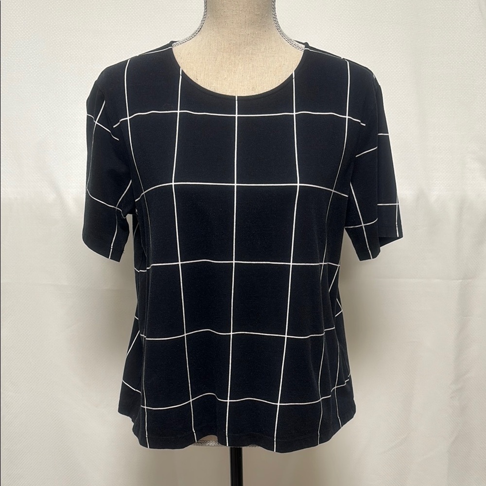 Elk Black and White Boxy Short Sleeve T-Shirt